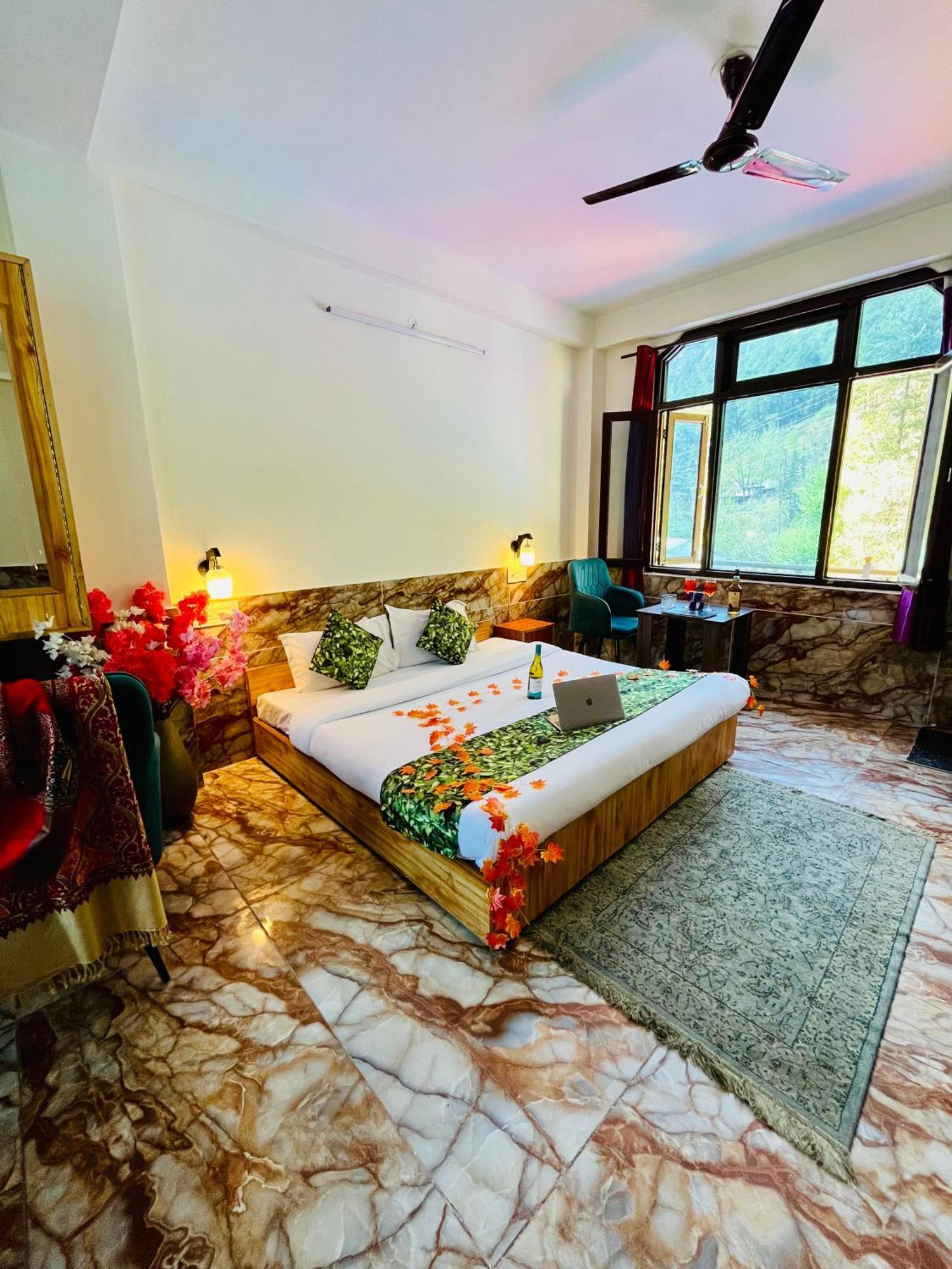 Hotel Brownie River View Kasol Exterior foto